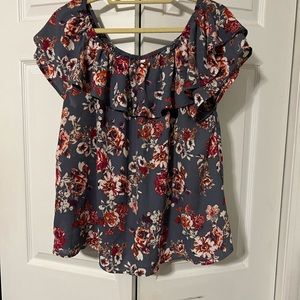 Size L floral shirt